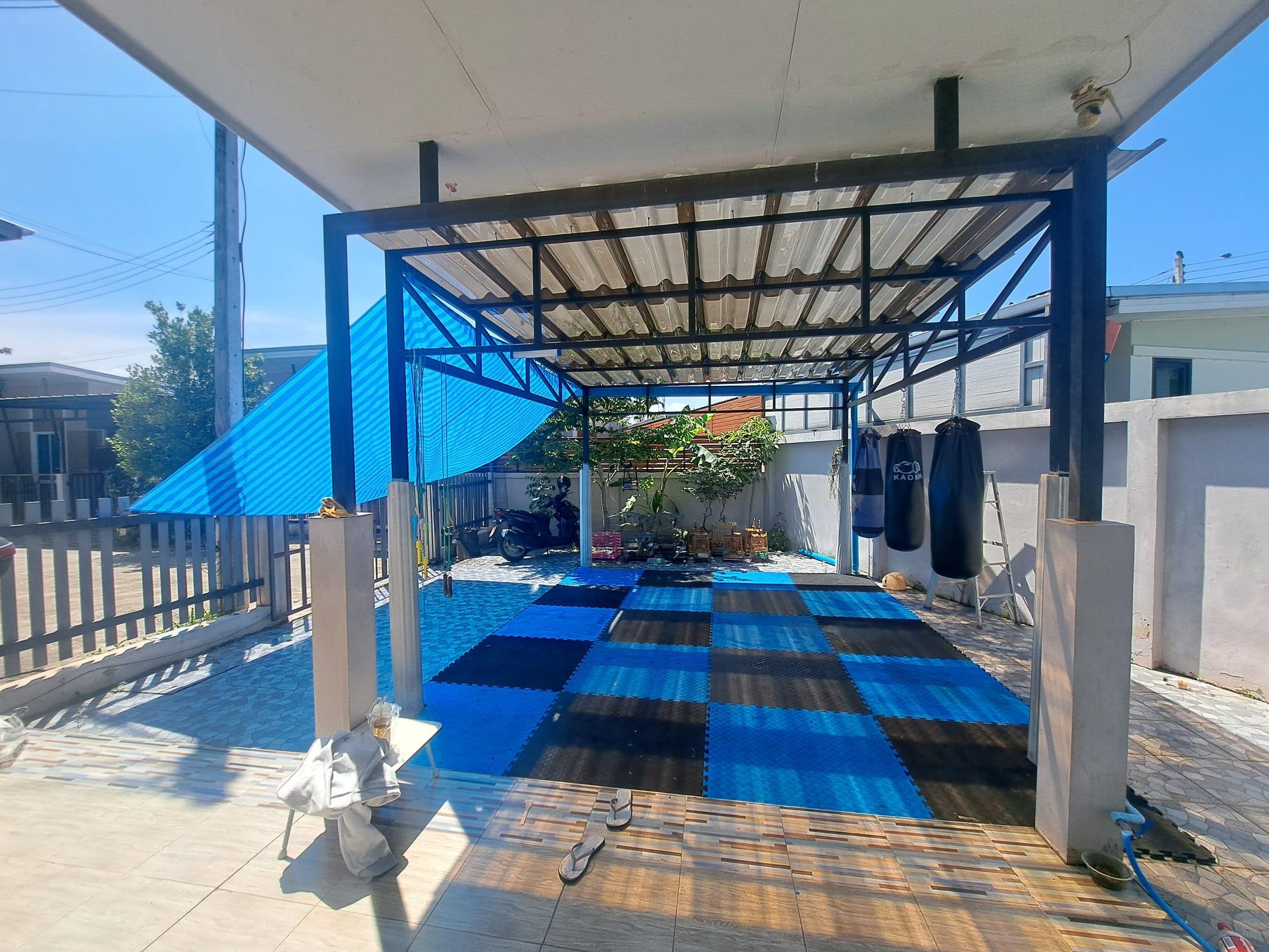 Sritrang Muay Thai Gym — Muay Thai camp in Surat Thani